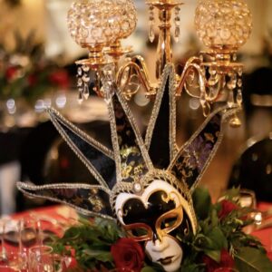 The "Mask" No face, No Case, Dinner Edition